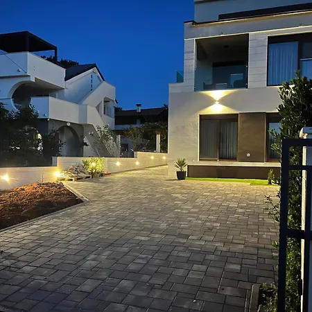 Apartment 4u Malinska