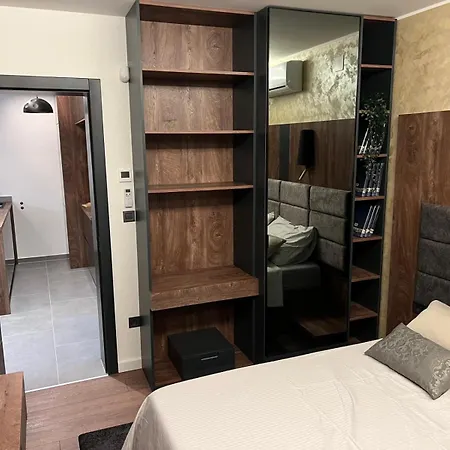 Apartment 4u *