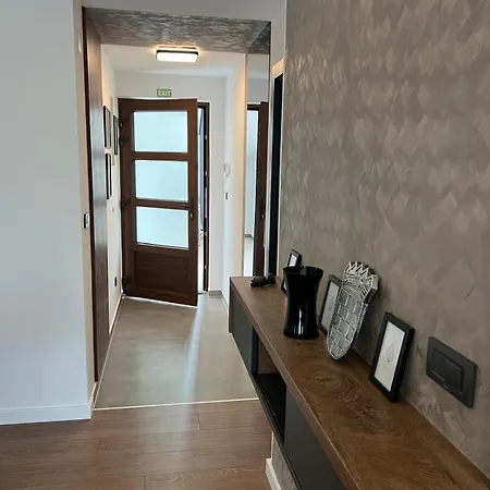 4u Apartment *